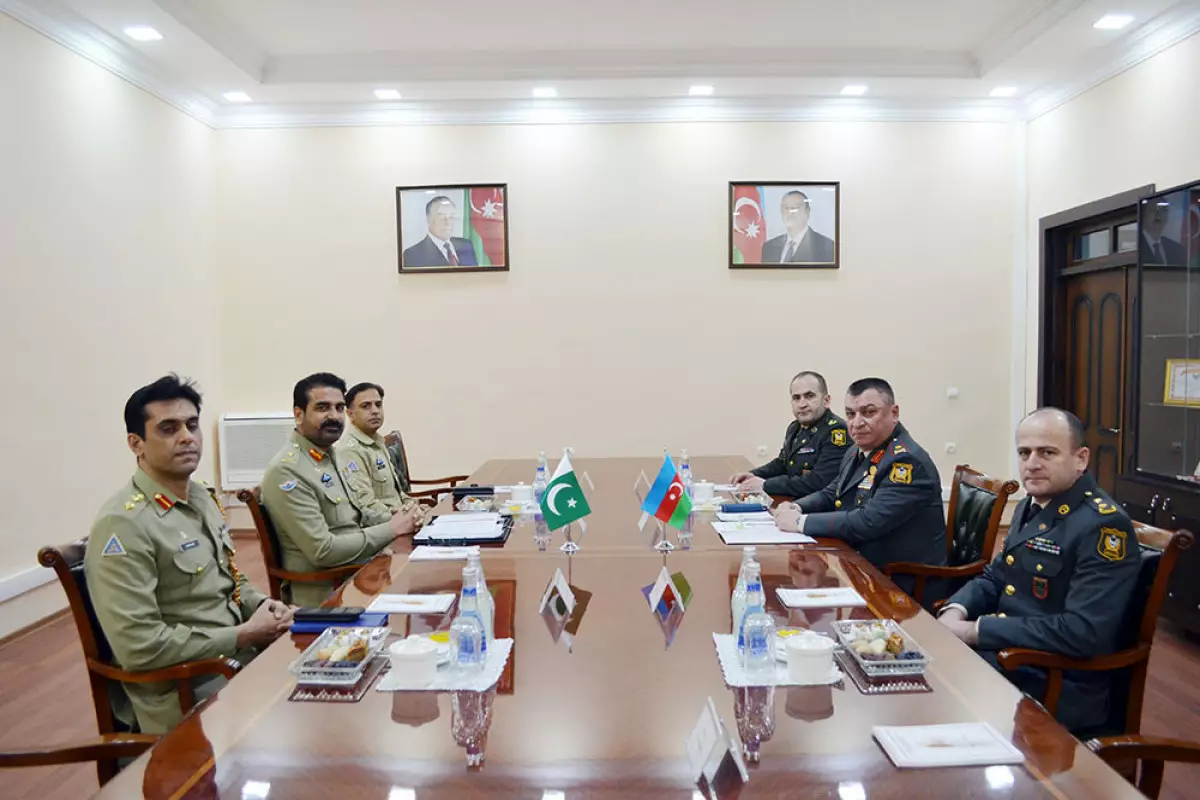 Azərbaycan və Pakistan Quru Qoşunları arasında təlimat sənədi imzalanıb