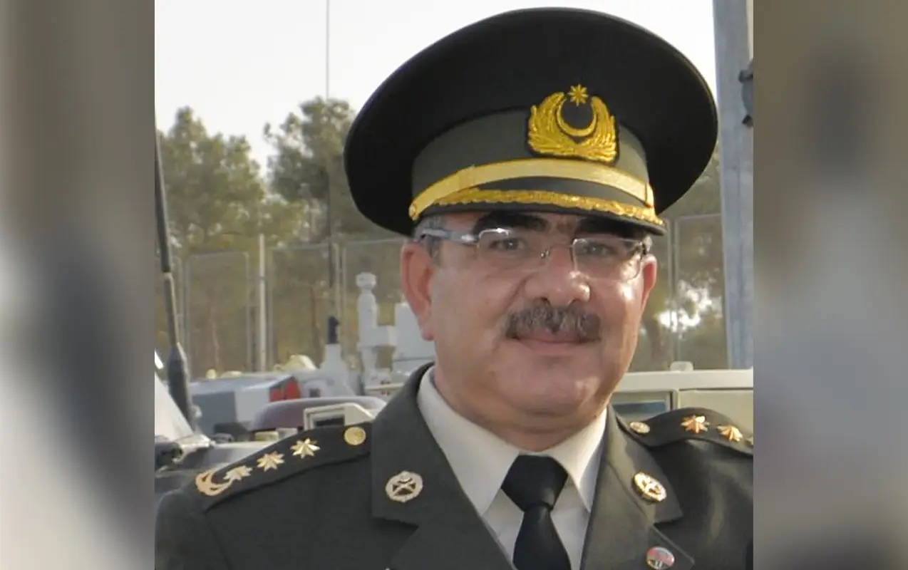 Nazirliyin sabiq idarə rəisini maşın vurub öldürdü - FOTO