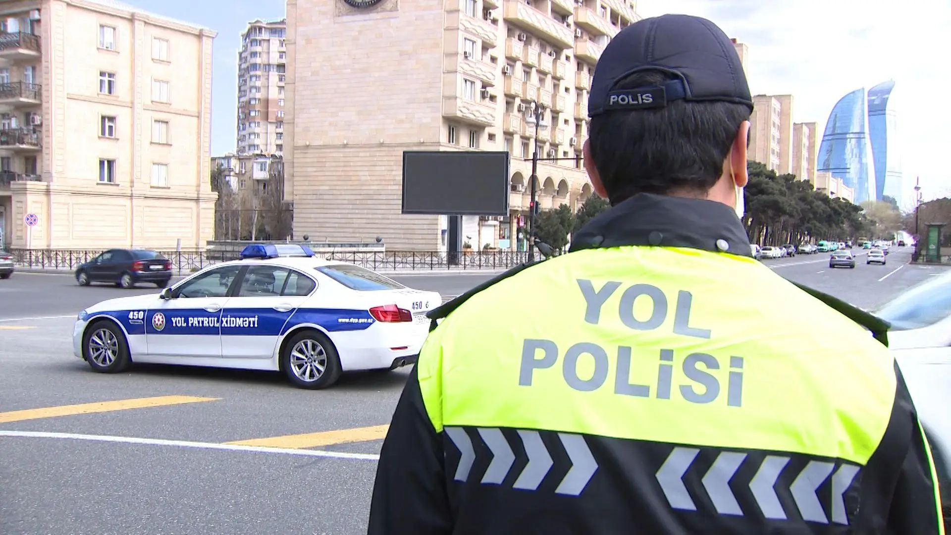 Yol polisi bayram günləri ilə əlaqədar sürücülərə müraciət etdi