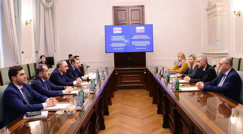 Azərbaycan və Slovakiyanın baş prokurorları əməkdaşlığa dair memorandum imzalayıblar