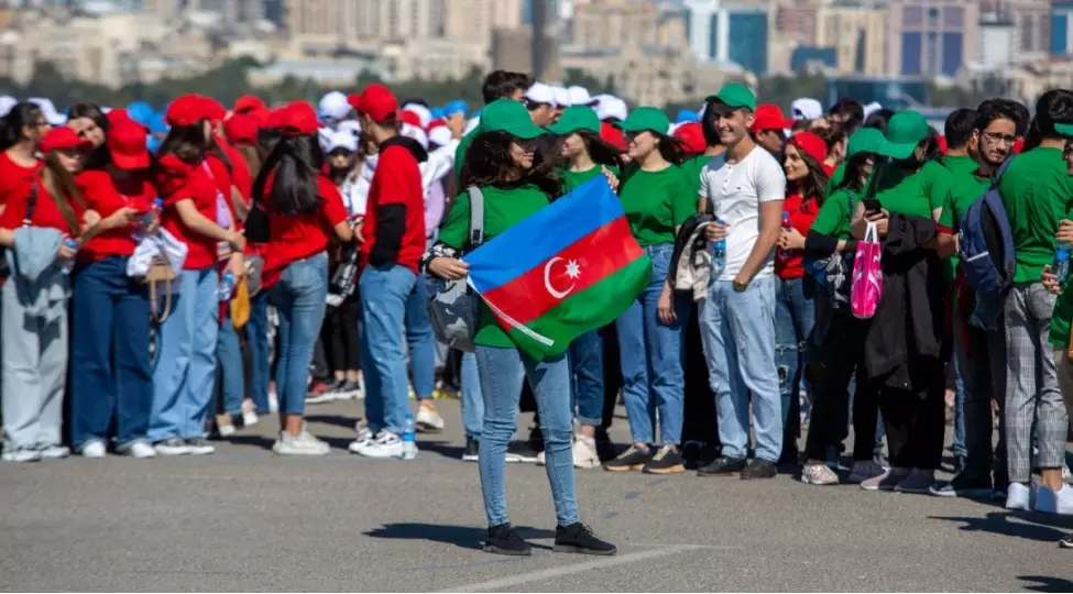 “Gəncləri xarici təsirlərdən qorumalı və dövlətçiliyə sadiqlik ruhunda yetişdirməliyik” - RƏY
