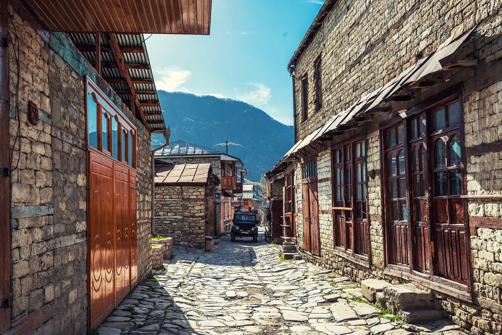 “Lahıc”da vətəndaşa məxsus yaşayış evi söküləcək