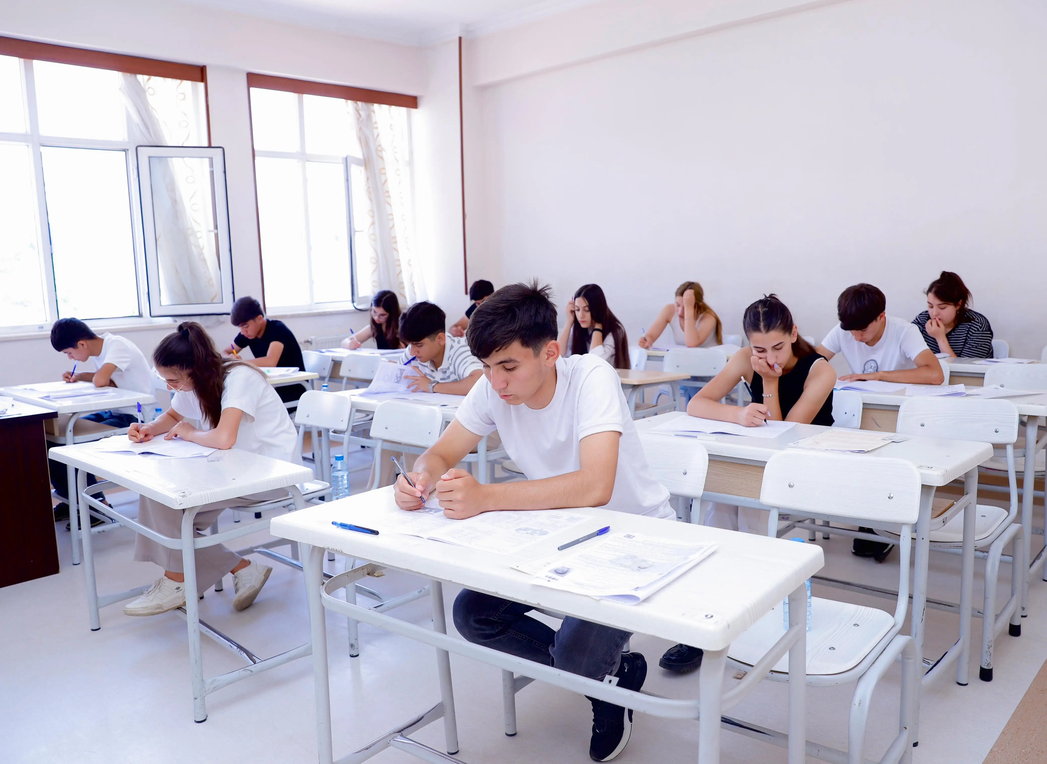 Buraxılış imtahanlarında yeni test modeli tətbiq ediləcək