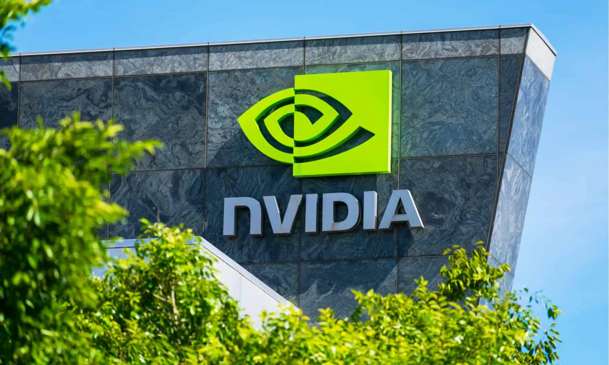 "Nvidia" bazar dəyəri 5 trilyon dolları ötən ilk şirkət ola bilər