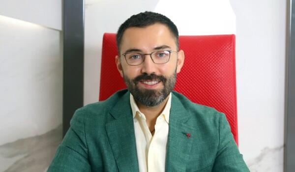 Tanınmış oftalmoloqla bağlı şikayət əsasında açılan cinayət işinə xitam verilib