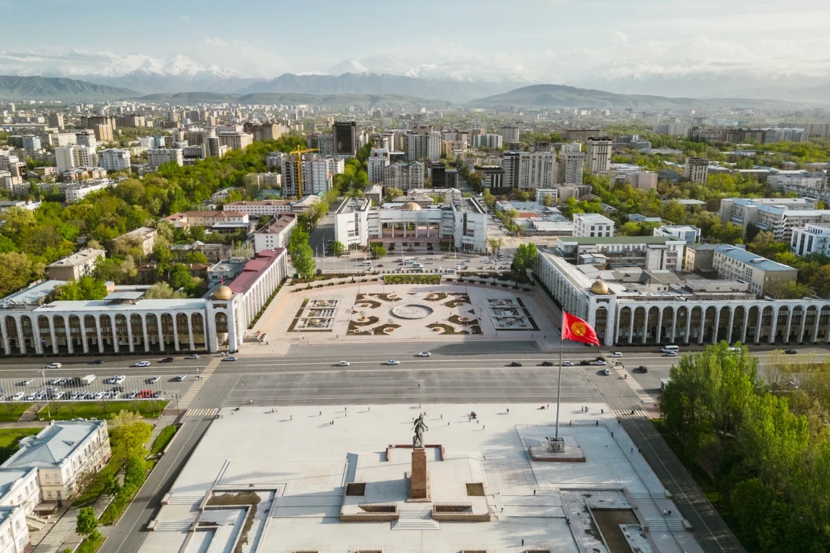 Qırğızıstanda parlament seçkilərində səsvermə başa çatıb - YENİLƏNİB 