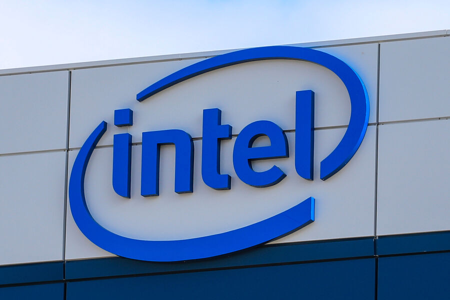 "Intel" "Apple" kompüterləri üçün çiplər hazırlamağa başlaya bilər