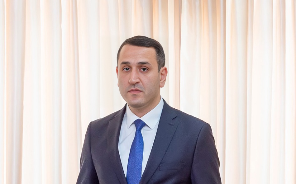 Naxçıvanın səhiyyə naziri vəzifəsindən azad edilib
