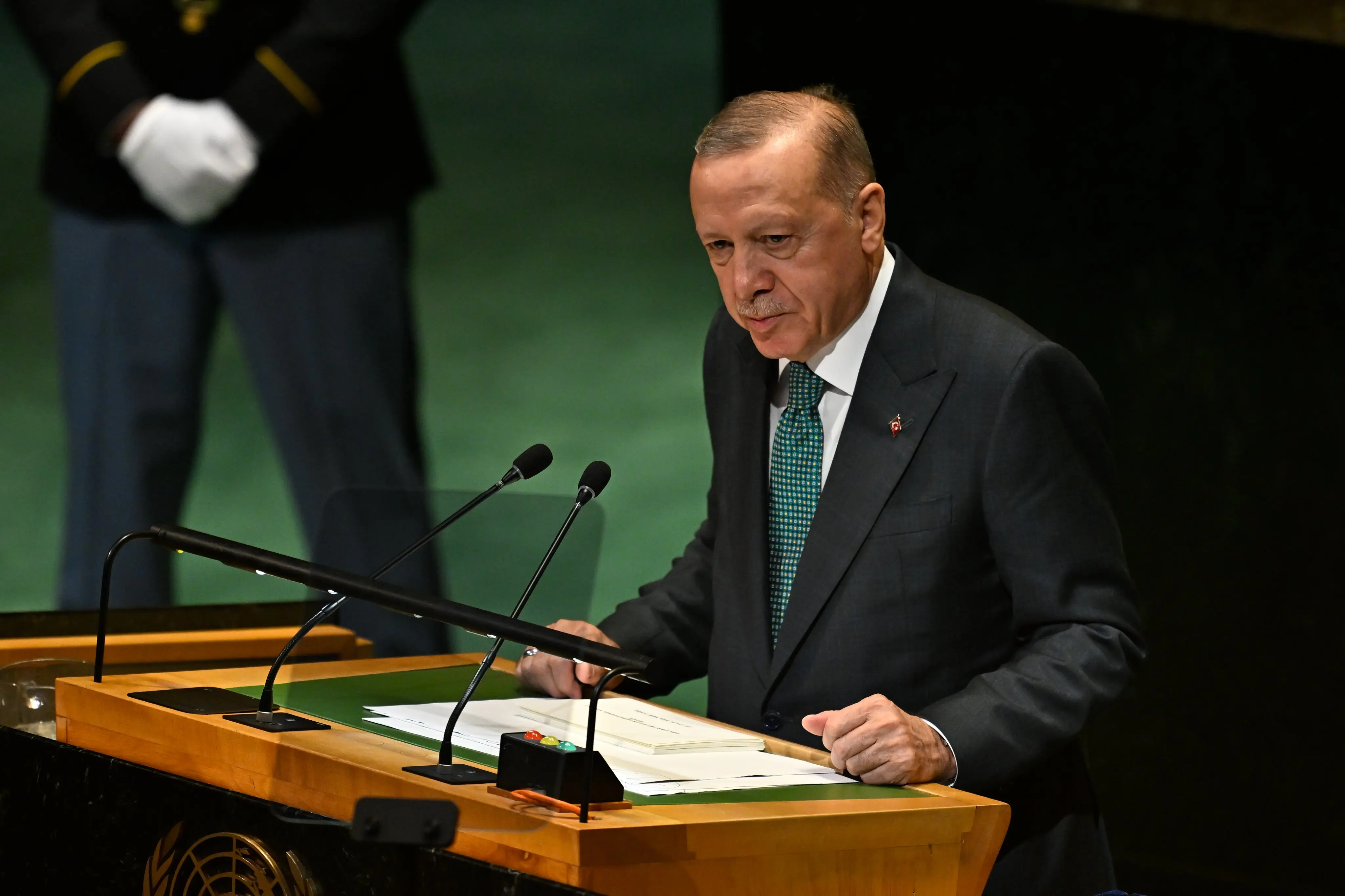 Ərdoğan: Türkiyə İstanbul danışıqlarını bərpa etmək üçün Rusiya ilə əlaqə saxlayır