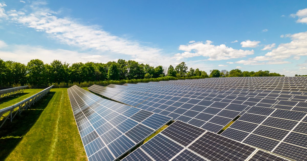 AYİB Gürcüstanda ən iri günəş elektrik stansiyasının tikintisini maliyyələşdirəcək