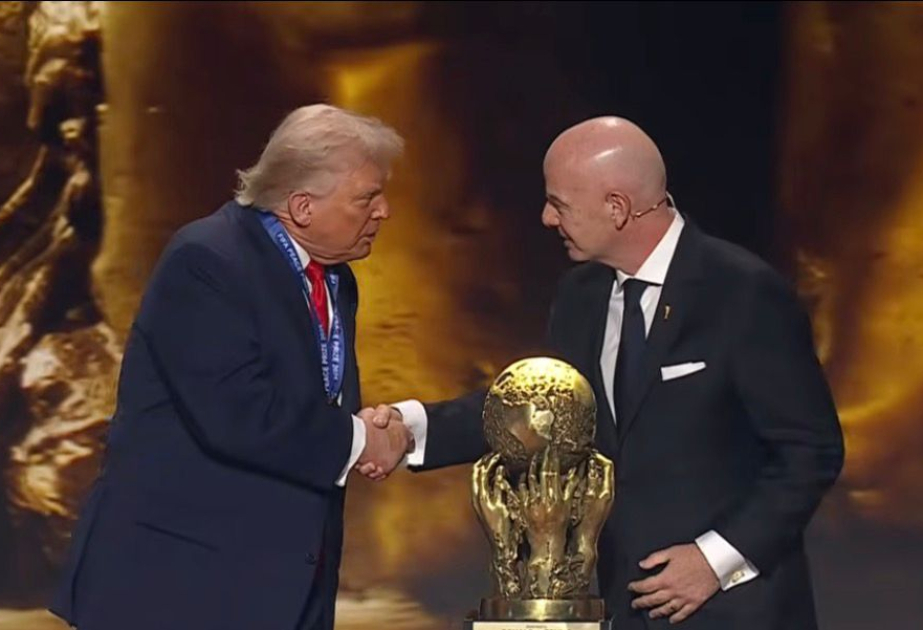 Donald Tramp FIFA Sülh mükafatı ilə təltif olundu