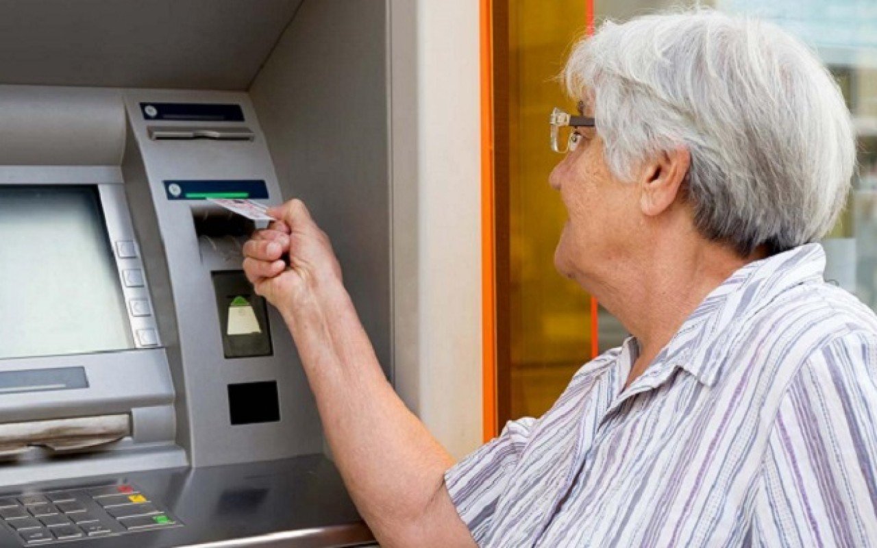 Naxçıvanda dekabr ayının pensiya ödənişləri başa çatdırılıb