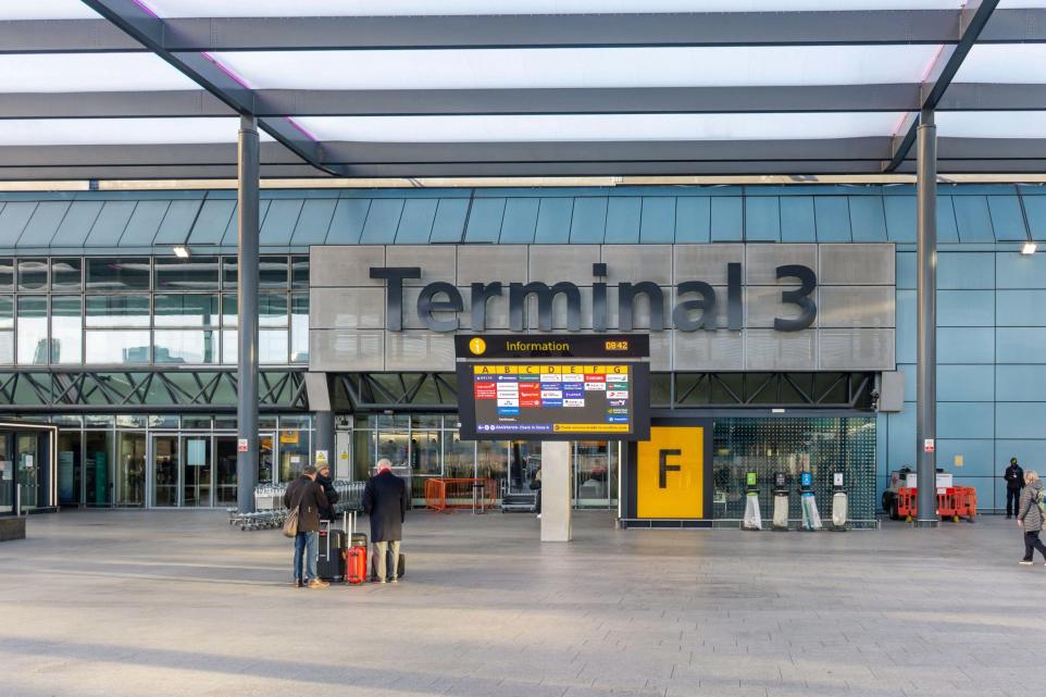 Londonun hava limanında oğruluq nəticəsində 21 nəfər xəsarət alıb 