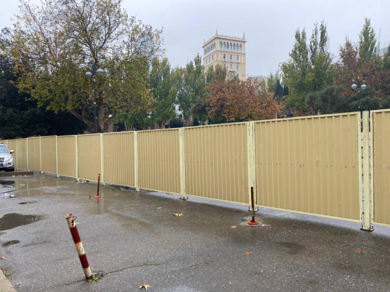 Bakının "məşhur" parkinqi bağlandı - Metroya görə - FOTO