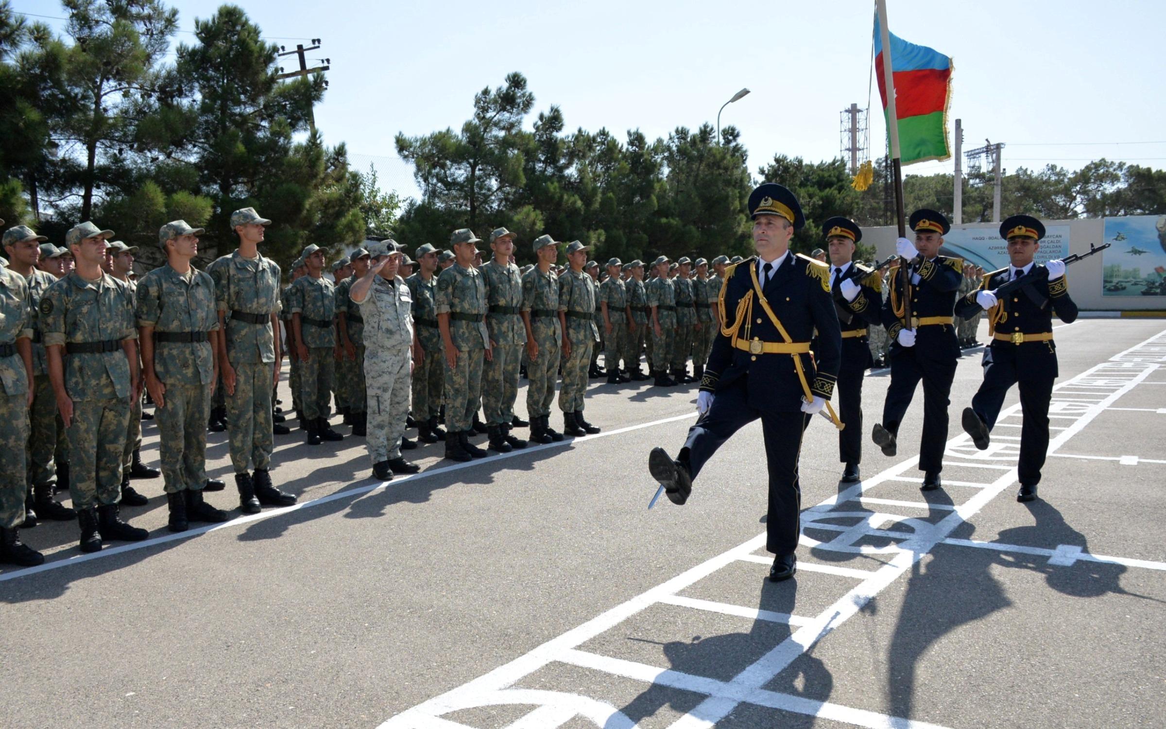Ehtiyatdan hərbi xidmətə çağırılan zabitlərin dinc dövrdə xidmət müddəti azaldılacaq