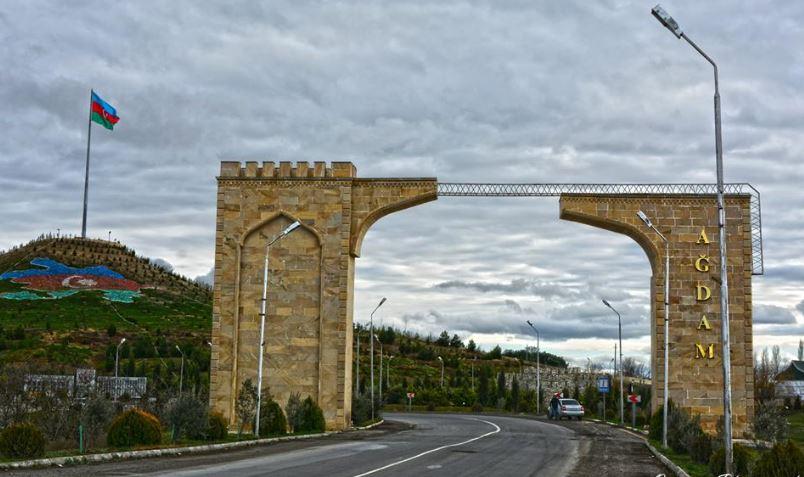 Ağdamda məcburi köçkün qəsəbələrində evlərin təmirinə 1 milyon ayrıldı 