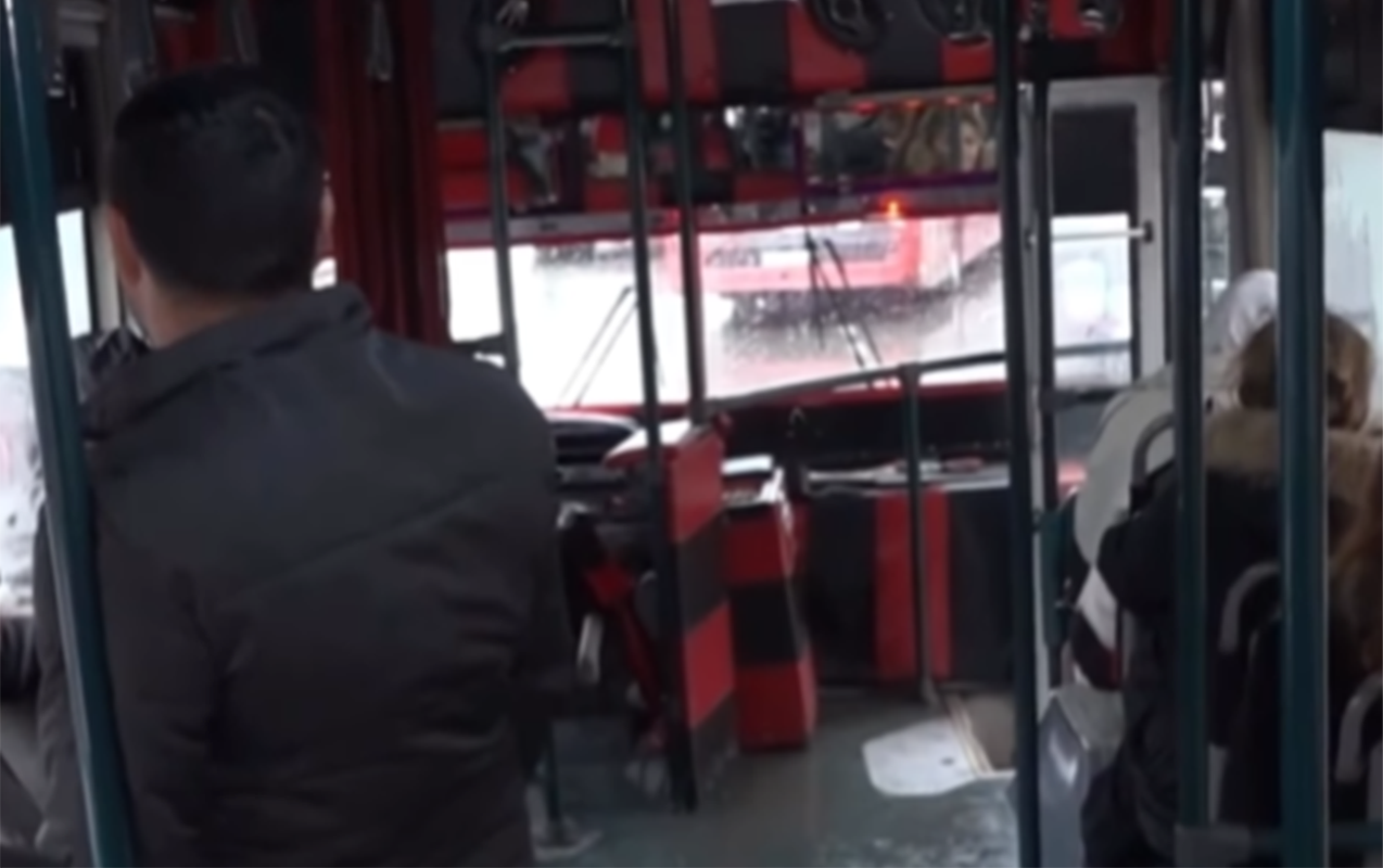 “Qiymətlər qalxır, amma avtobuslar bərbad vəziyyətdədir” - VİDEO