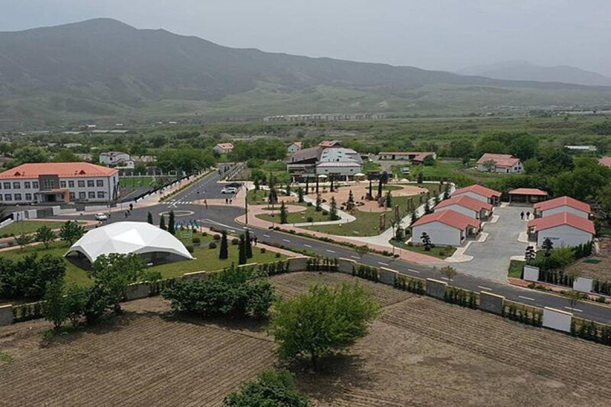 Xocalının Badara, Ballıca və Şuşakənd kəndlərinə yola salınan köç karvanları çatıb - YENİLƏNİB
