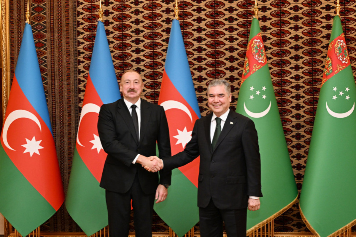 Azərbaycan Prezidenti Qurbanqulu Berdiməhəmmədova zəng edib