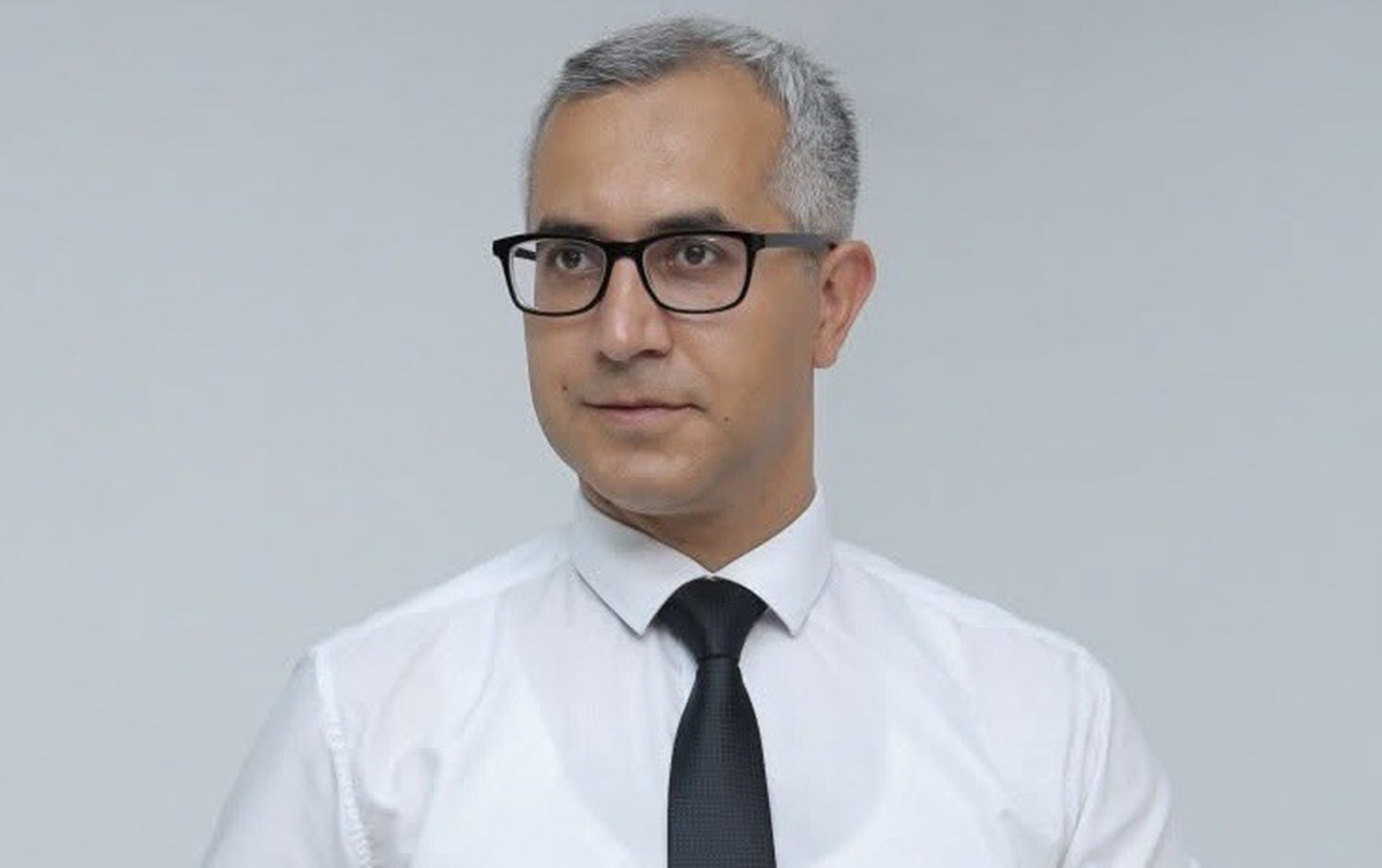 Kamran Əsədova cinayət işi açıldı - Abituriyentlərə cavabları belə ötürürmüş