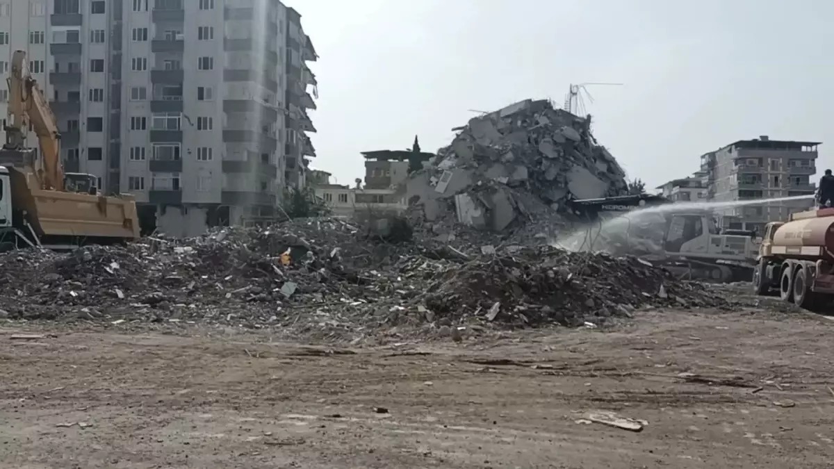 Bina və qurğuların getdikcə artan dağılmadan mühafizəsi ilə bağlı yeni normalar təsdiqlənib
