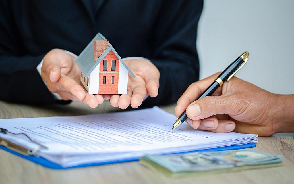 Azərbaycanda daşınmaz əmlak üzərində mülkiyyət hüququnun qeydiyyatı 3 % azalıb