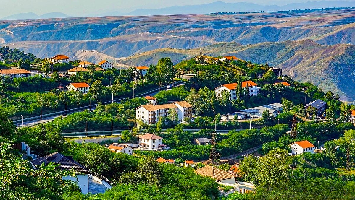 Laçında daha 17 ailəyə evlərinin açarları təqdim olunub