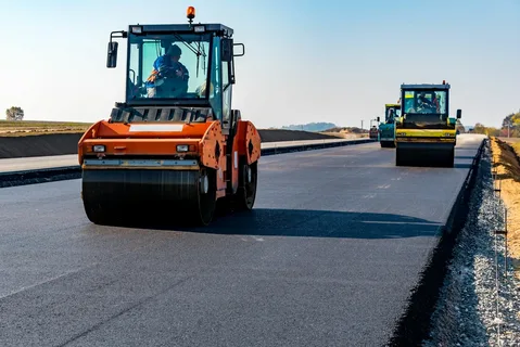 Sumqayıtda yol təmirinə 300 min manatdan çox xərclənəcək