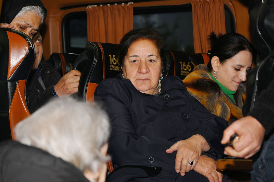 Növbəti köç karvanı Sos və Horovlu kəndinə çatıb - YENİLƏNİB 2