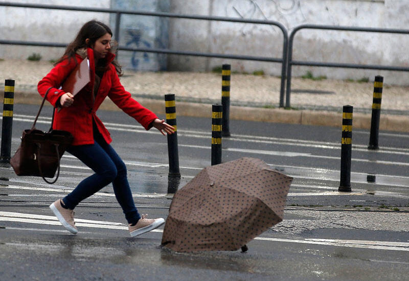 Küləkli hava şəraiti ilə bağlı xəbərdarlıq verilib