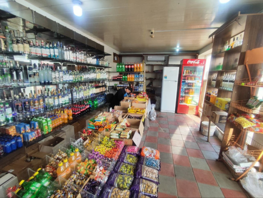 Masallıda marketdə saxta alkoqollu içkilər aşkarlanıb - FOTO