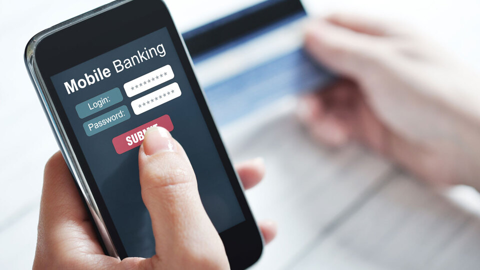 Azərbaycanda noyabrda mobil bankçılıq əməliyyatlarının ümumi dəyəri 36 % artıb
