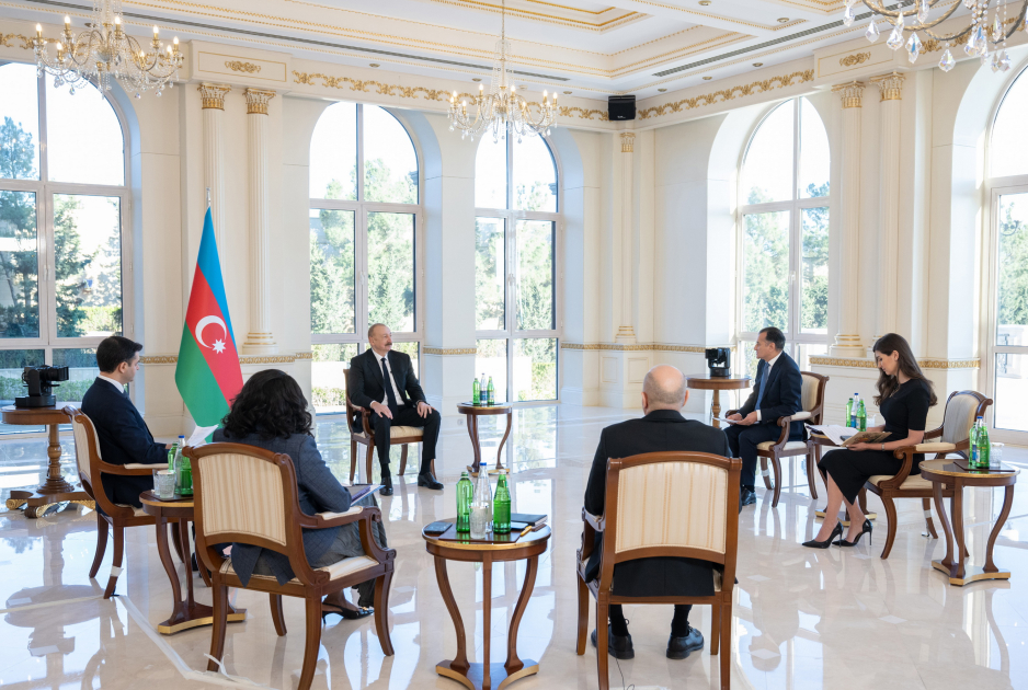 Azərbaycan Prezidenti yerli televiziya kanallarına müsahibə verib - VİDEO - YENİLƏNİB - 2