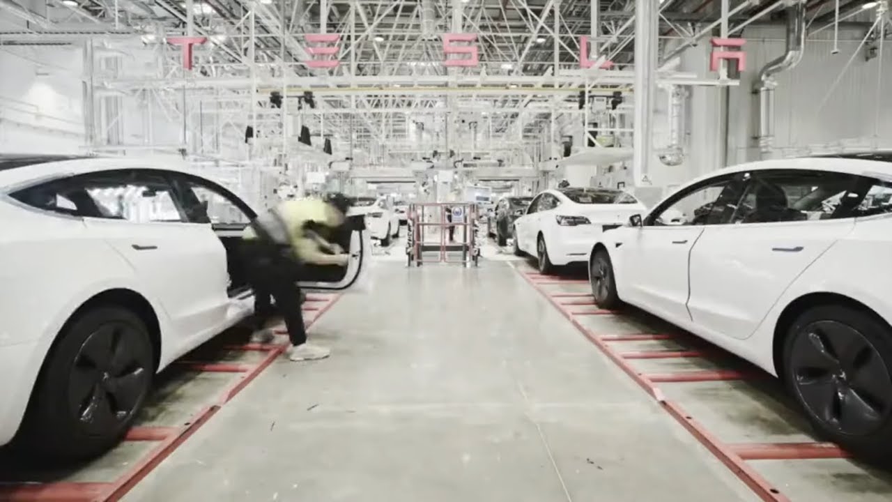 Qlobal elektromobil satışlarının artım tempinin minimum səviyyəyə enəcəyi proqnozlaşdırılır 