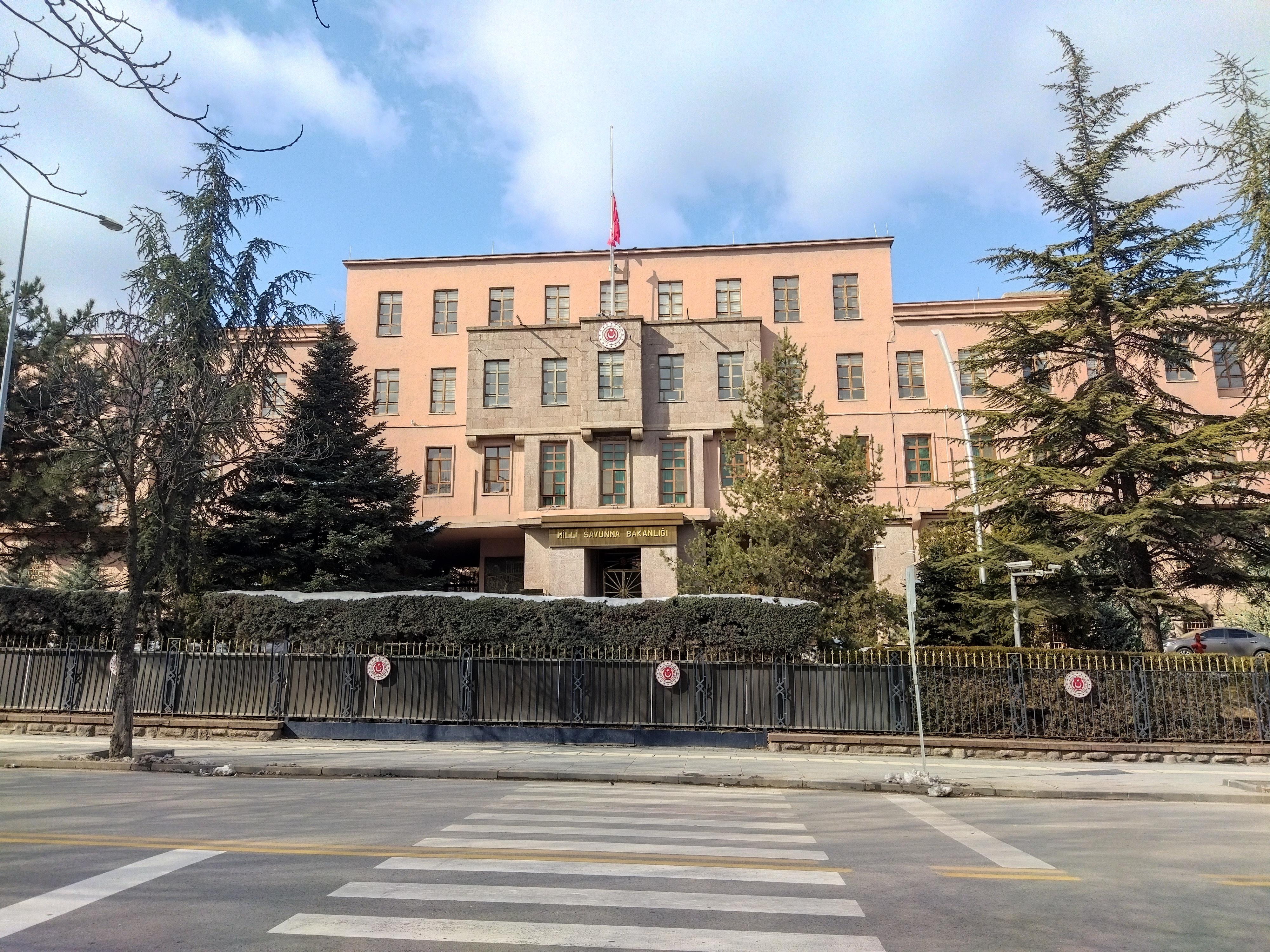 Türkiyə MN: Atəşkəs əldə olunarsa, Ukraynaya qoşun göndərmək mümkündür