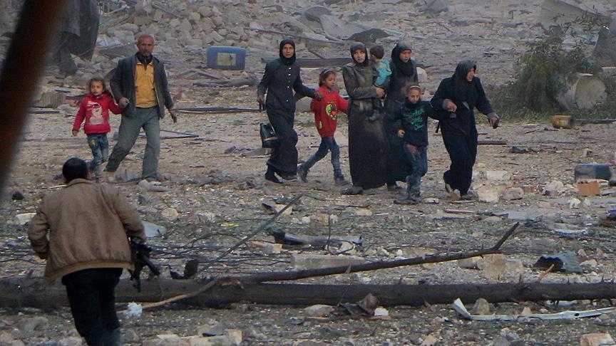 Hələbdə evlərindən didərgin düşənlərin sayı 60 minə çatıb