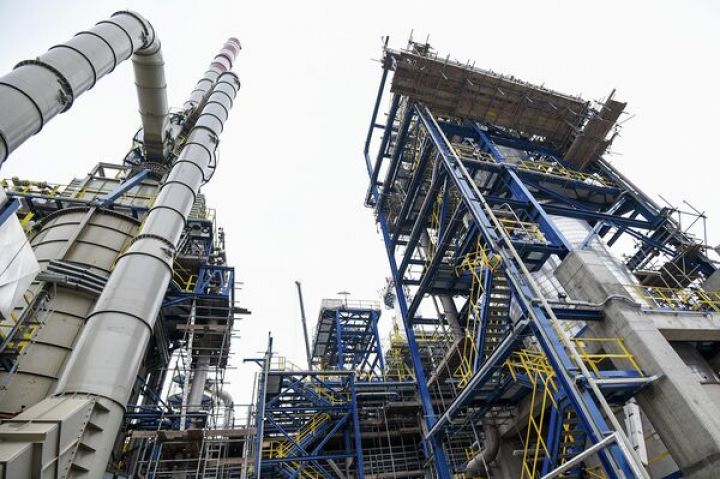 Azərbaycan neft emalını 7%-ə yaxın artırıb