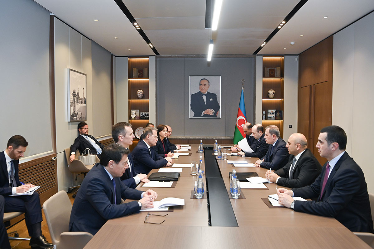 Azərbaycan və İtaliya XİN-ləri arasında siyasi məsləhətləşmələr keçirilib