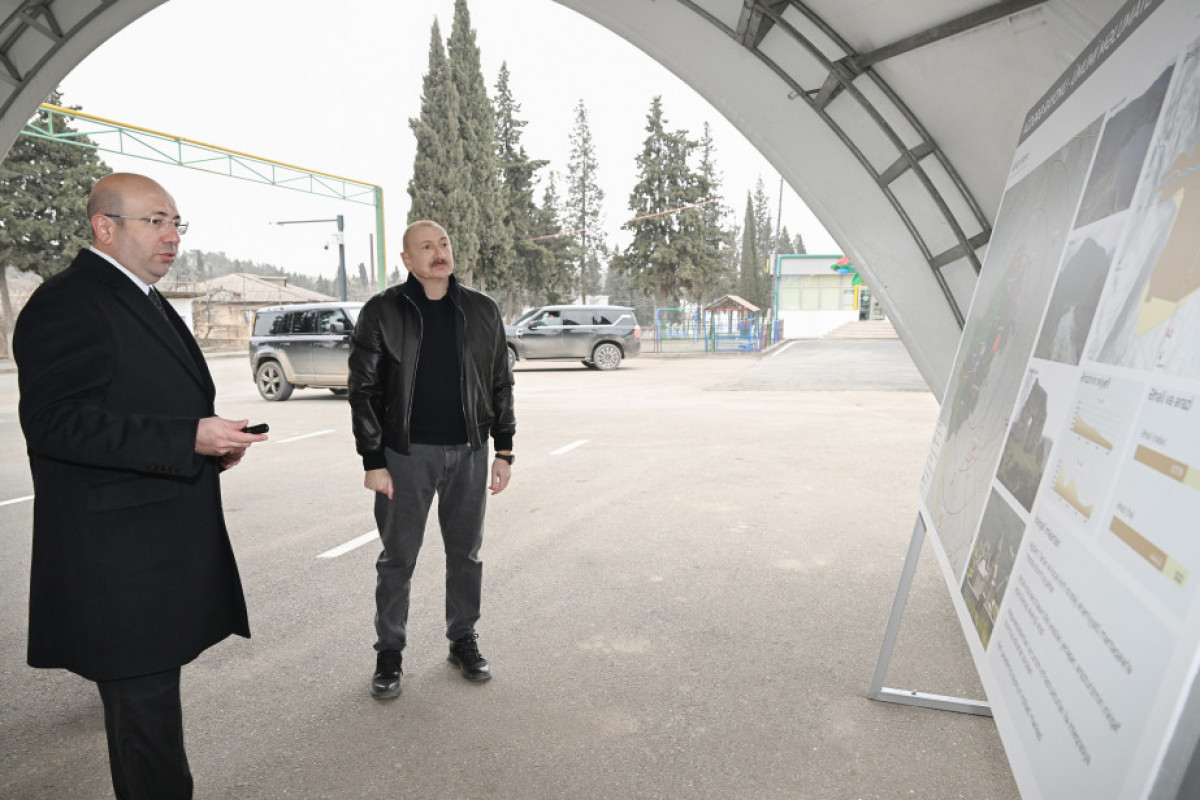 Prezident İlham Əliyev Ağdərə şəhərinin Baş planı ilə tanış olub - FOTO 