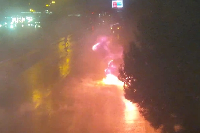 Yasamalda yol qəzası nəqliyyatın hərəkətində sıxlıq yaradıb