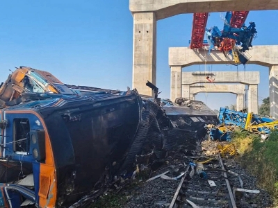 Tailandda qatar qəzasında ölənlərin sayı 30-a çatıb - YENİLƏNİB