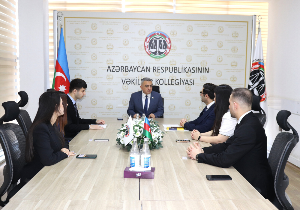 Anar Bağırov işə yeni qəbul olunan vəkil köməkçiləri ilə görüş keçirib