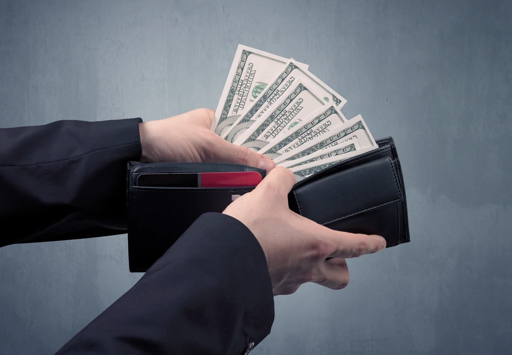Dünyada milyarderlərin sərvəti 2,5 trilyon dollar artıb