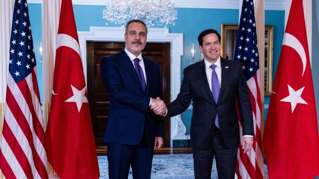 Hakan Fidanla ABŞ dövlət katibi arasında telefon danışığı olub