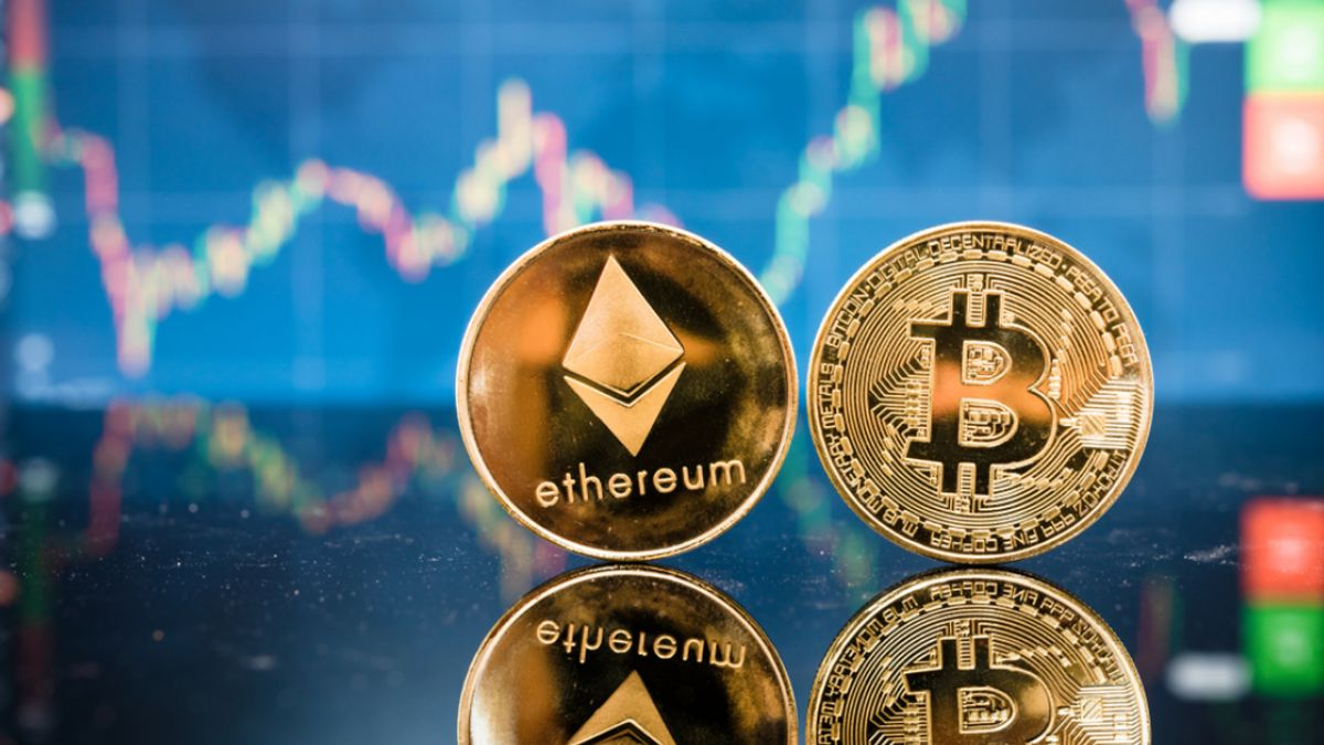 Bitkoin və "Ethereum" 5%-ə yaxın ucuzlaşdı