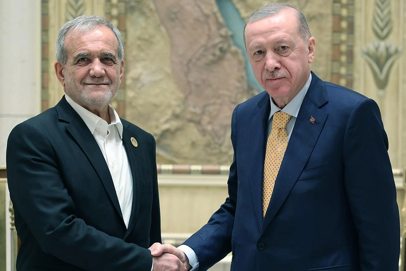Ərdoğan Pezeşkianla İrandakı vəziyyəti müzakirə edib