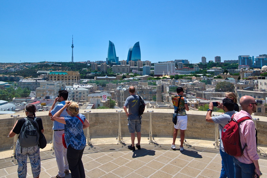 Ötən il Azərbaycana nə qədər turist gəlib?
