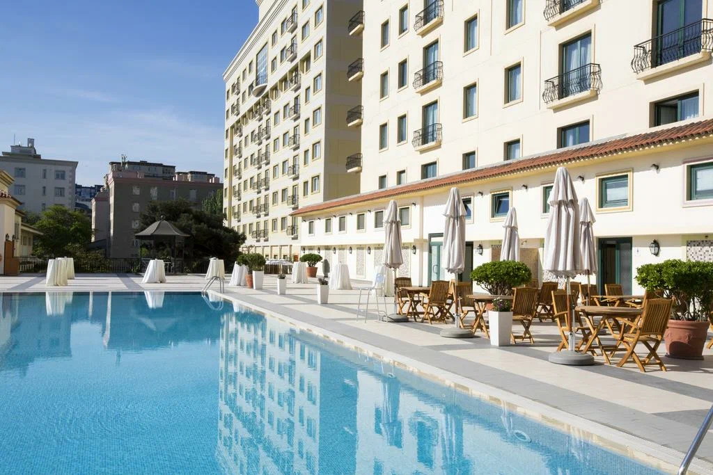 Ötən il Azərbaycan hotelləri nə qədər gəlir əldə edib?