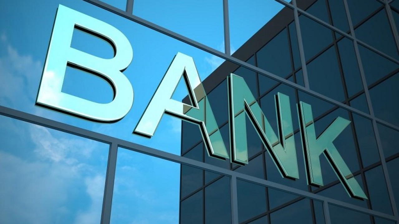 Azərbaycanın bank sektorunun aktivləri 8 %-ə yaxın artıb
