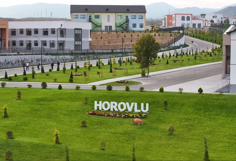 Horovlu kəndində daha 20 ailəyə evlərinin açarları təqdim olunub – YENİLƏNİB